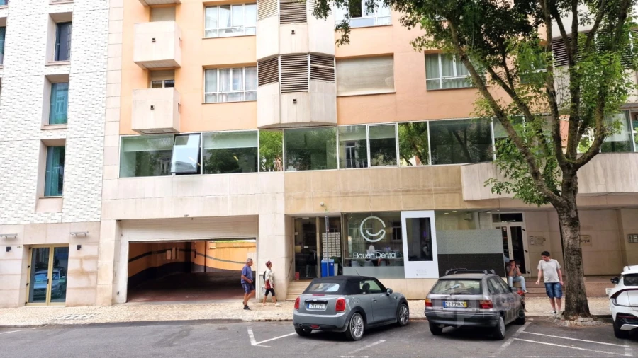 Garagem para Arrendamento em Avenidas Novas Foto 8
