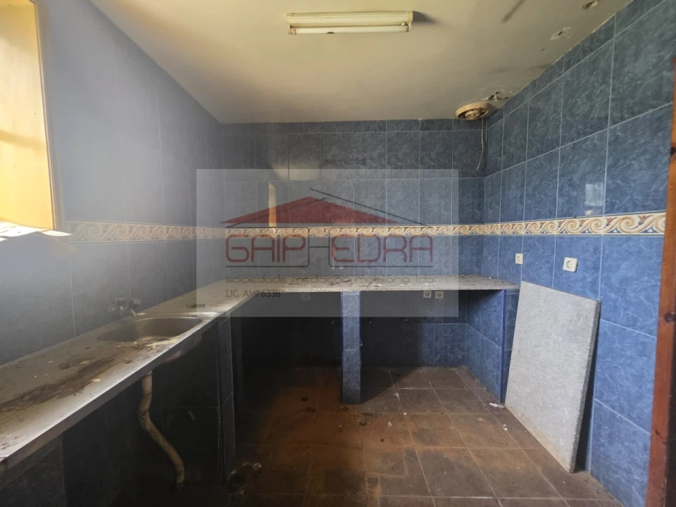 Moradia T5 para Venda em Bornes de Aguiar Foto 16