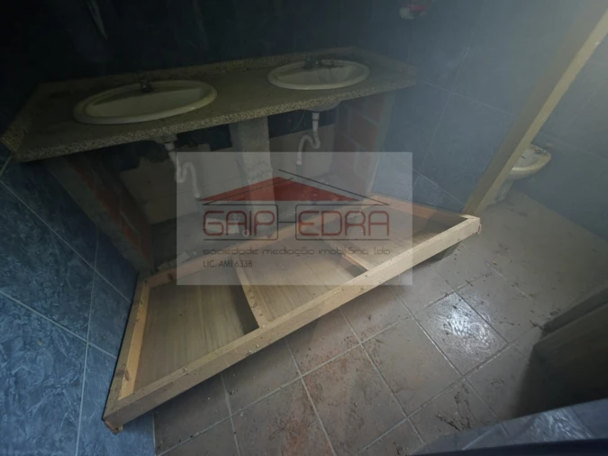 Moradia T5 para Venda em Bornes de Aguiar Foto 17