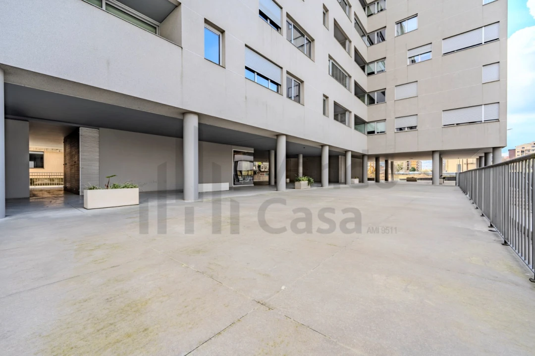 Apartamento T3 para Arrendamento em Braga (Maximinos, Sé e Cividade) Foto 2