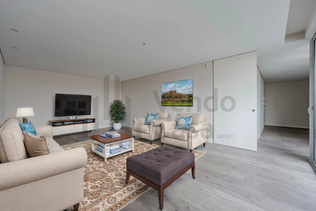 Apartamento T3 para Arrendamento em Braga (Maximinos, Sé e Cividade) Foto 64