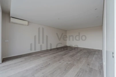 Apartamento T3 para Arrendamento em Braga (Maximinos, Sé e Cividade)