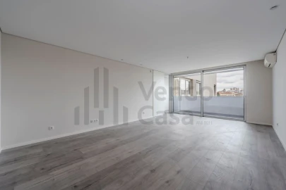 Apartamento T3 para Arrendamento em Braga (Maximinos, Sé e Cividade)