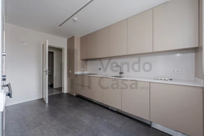 Apartamento T3 para Arrendamento em Braga (Maximinos, Sé e Cividade)