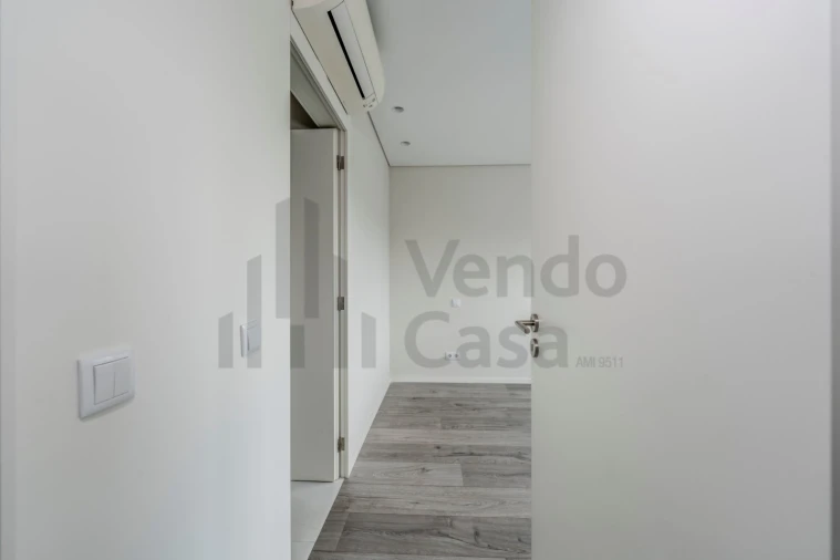 Apartamento T3 para Arrendamento em Braga (Maximinos, Sé e Cividade) Foto 22