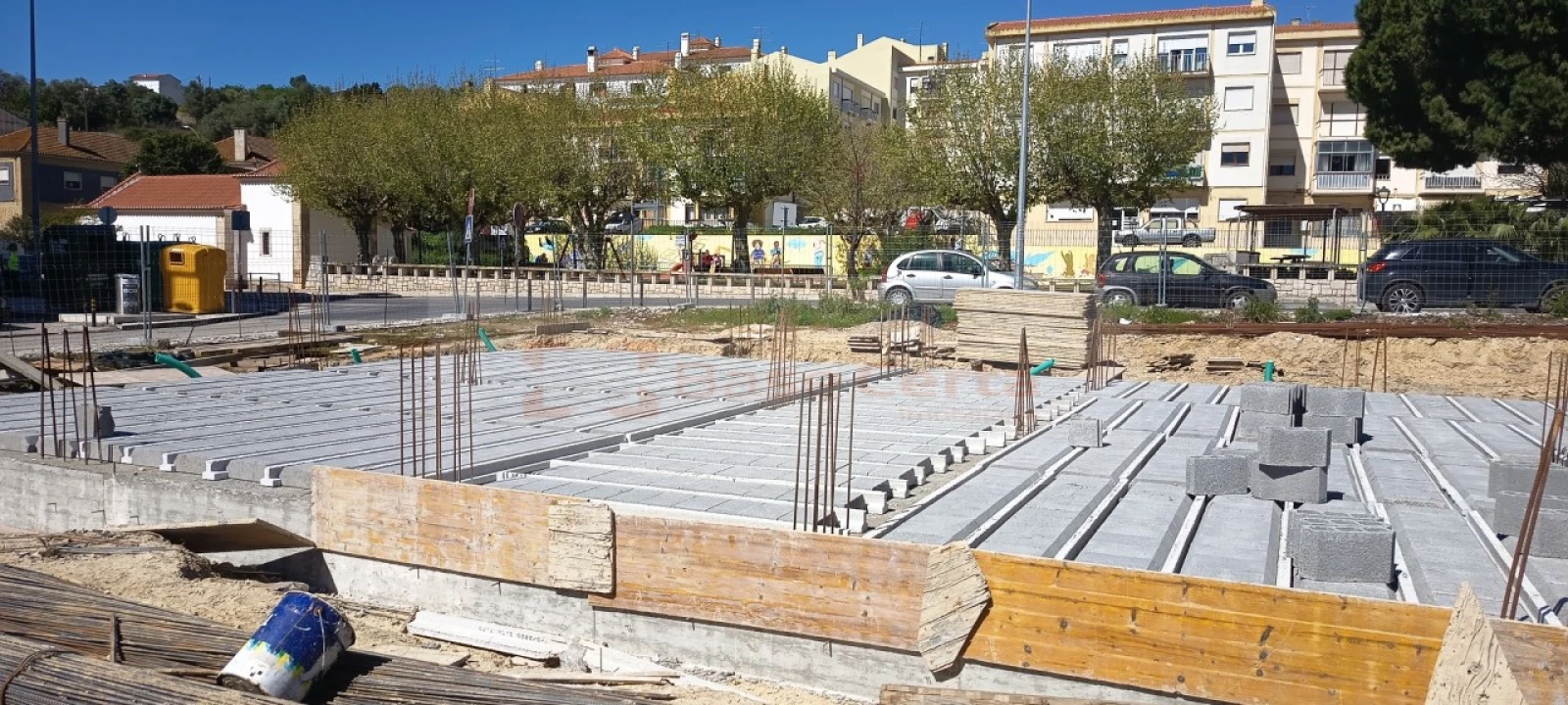 Apartamento T2 para Venda em Azambuja Foto 13