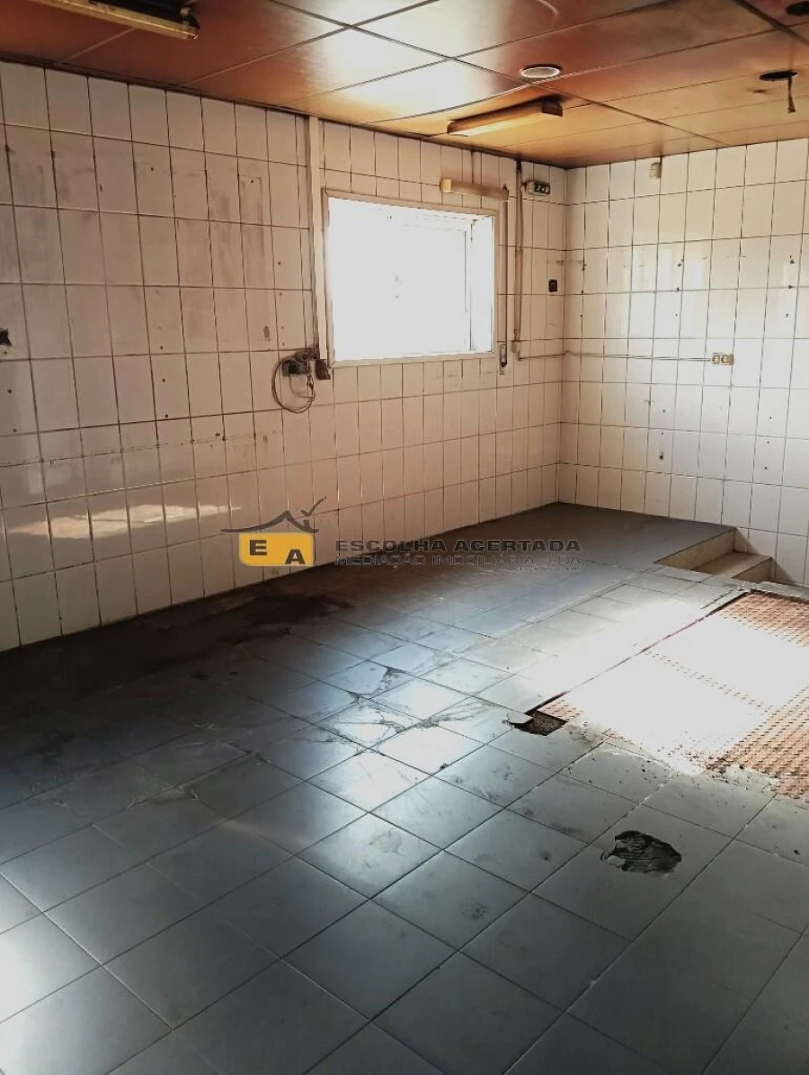 Loja para Venda em Custóias, Leça do Balio e Guifões Foto 6