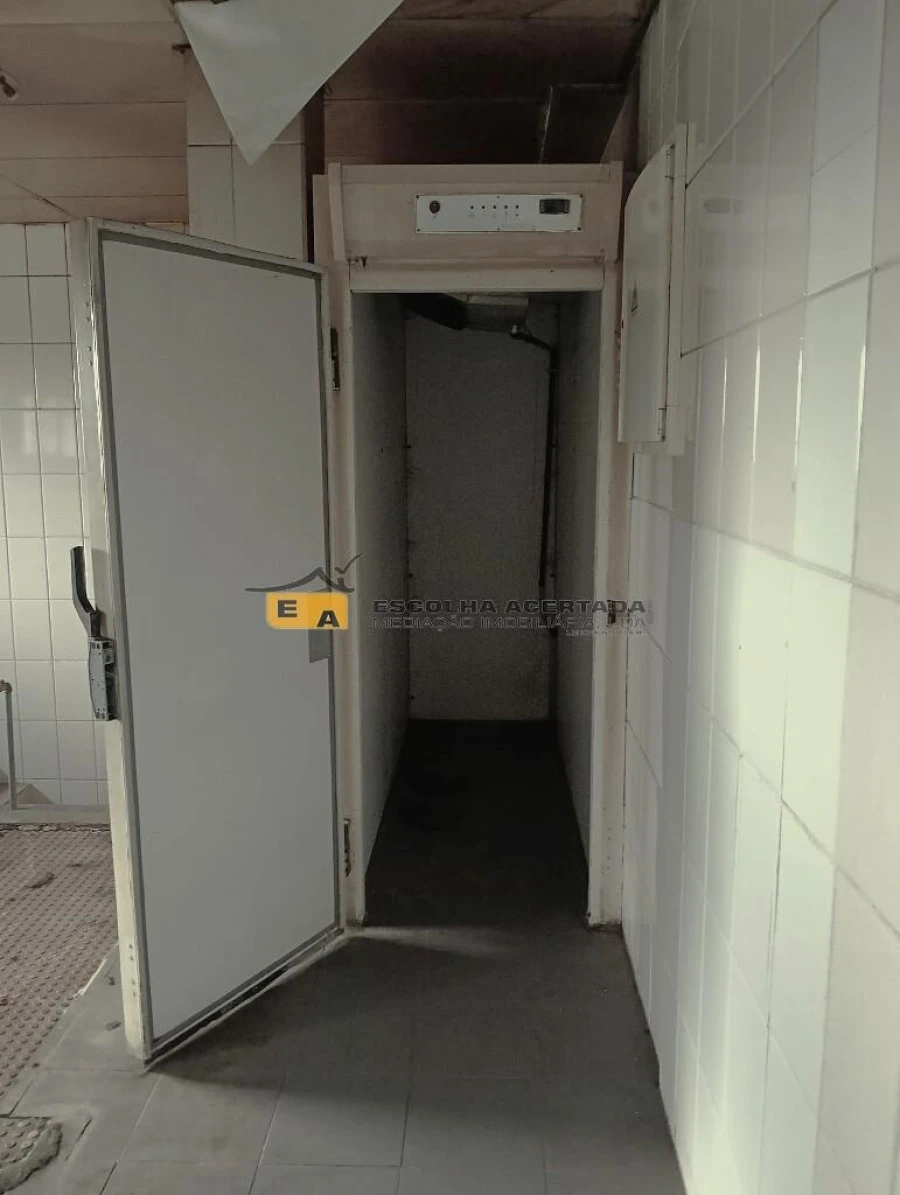 Loja para Venda em Custóias, Leça do Balio e Guifões Foto 9