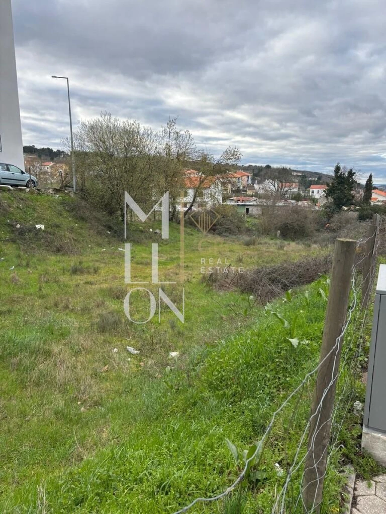 Terreno para Venda em Avelãs de Ambom e Rocamondo Foto 1