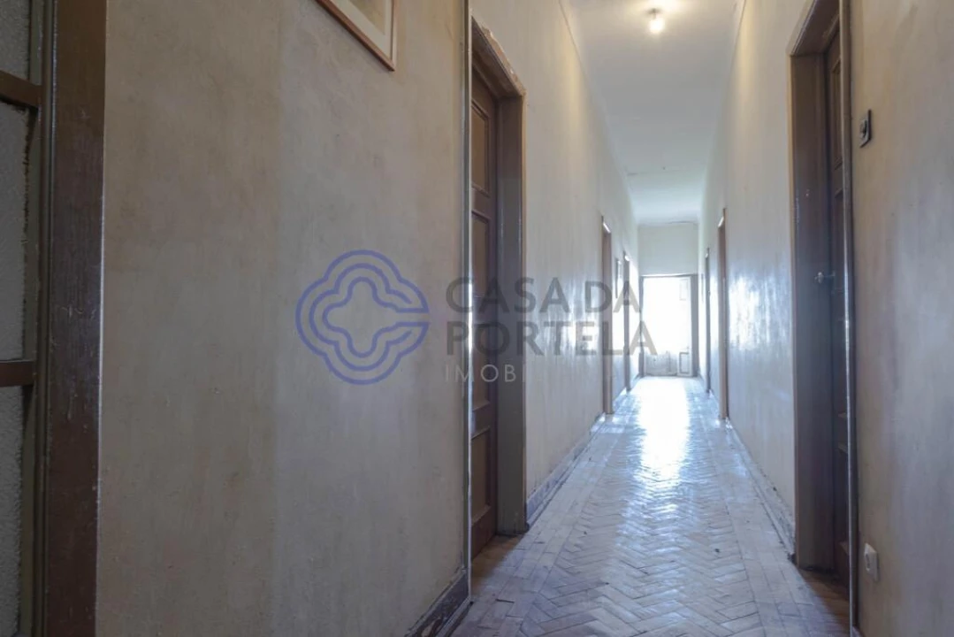 Quinta T5 para Venda em Moimenta da Serra e Vinhó Foto 3
