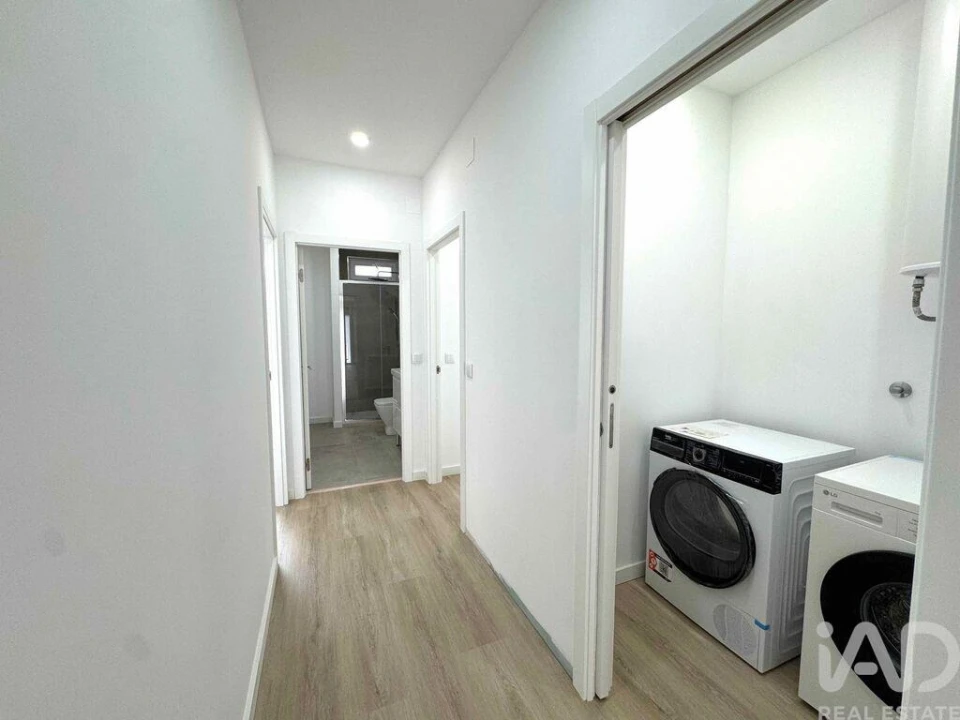 Apartamento T4 para Venda em Rio de Mouro Foto 18