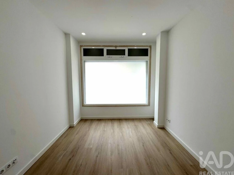 Apartamento T4 para Venda em Rio de Mouro Foto 37