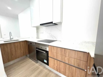 Apartamento T4 para Venda em Rio de Mouro