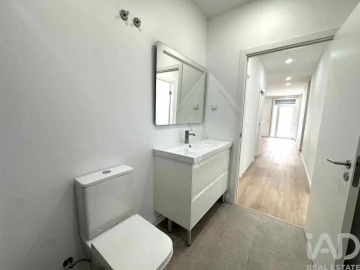 Apartamento T4 para Venda em Rio de Mouro