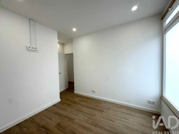 Apartamento T4 para Venda em Rio de Mouro