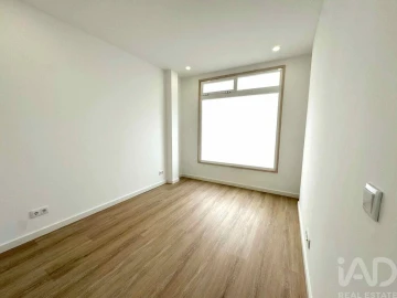Apartamento T4 para Venda em Rio de Mouro