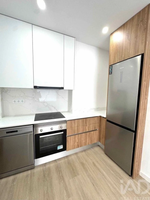 Apartamento T4 para Venda em Rio de Mouro