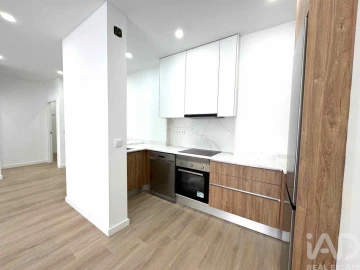 Apartamento T4 para Venda em Rio de Mouro