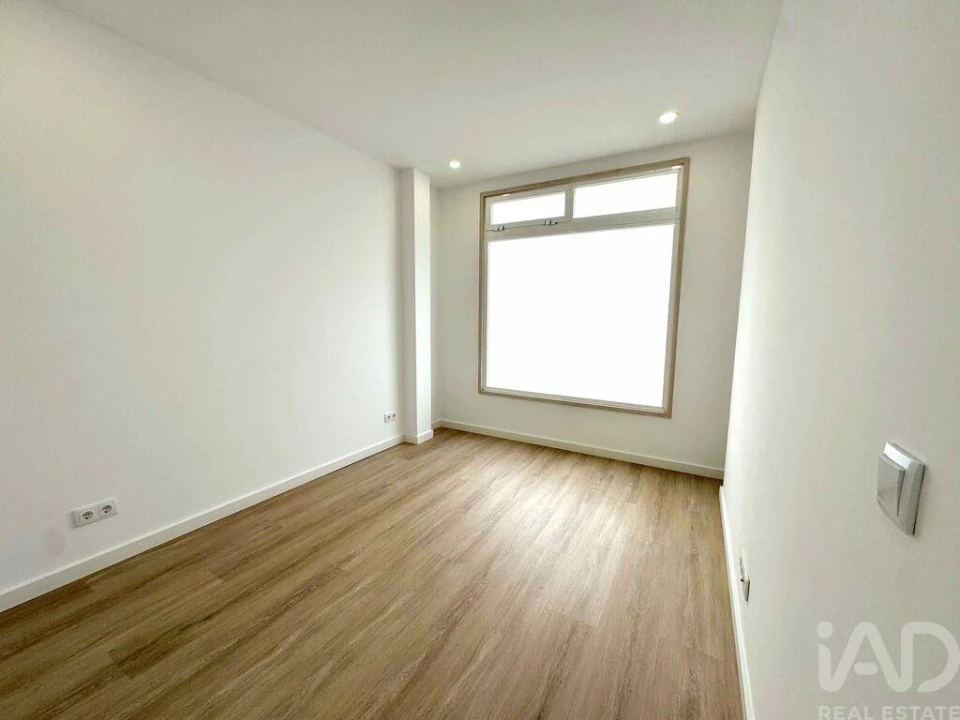 Apartamento T4 para Venda em Rio de Mouro Foto 21