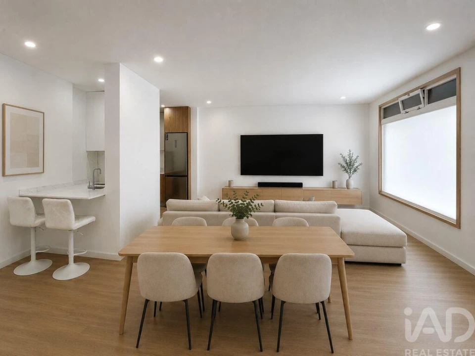 Apartamento T4 para Venda em Rio de Mouro Foto 5