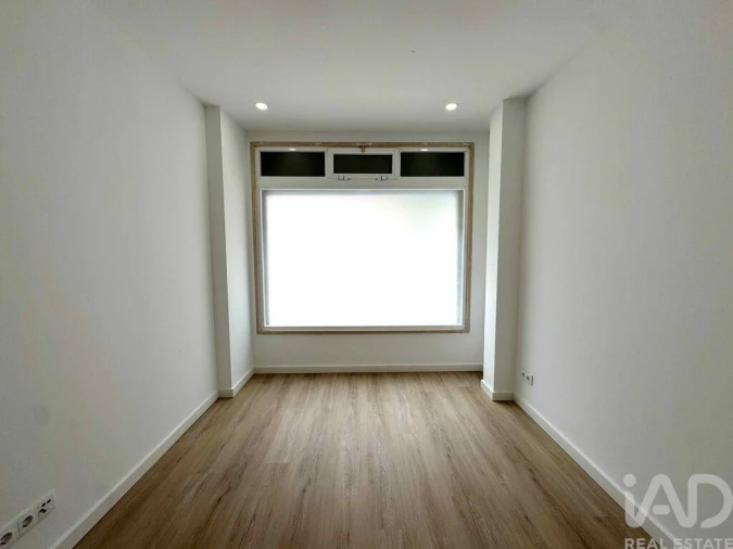 Apartamento T4 para Venda em Rio de Mouro Foto 37