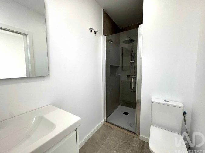 Apartamento T4 para Venda em Rio de Mouro Foto 30