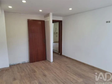 Moradia T2 para Venda em Livração