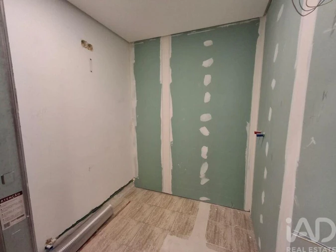 Moradia T2 para Venda em Livração Foto 24
