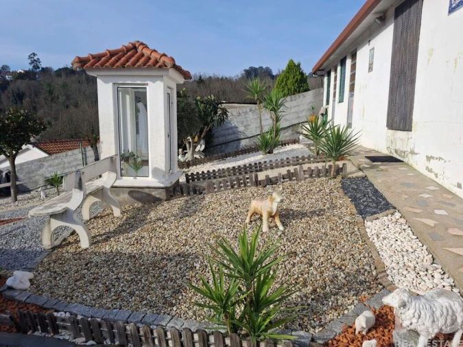 Moradia T2 para Venda em Livração Foto 9