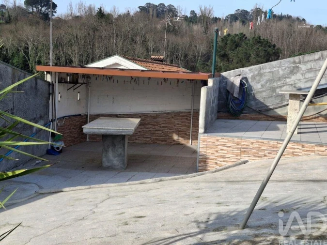 Moradia T2 para Venda em Livração Foto 11