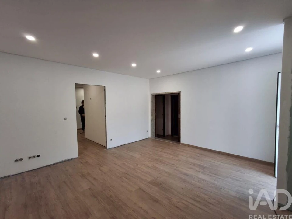 Moradia T2 para Venda em Livração Foto 28