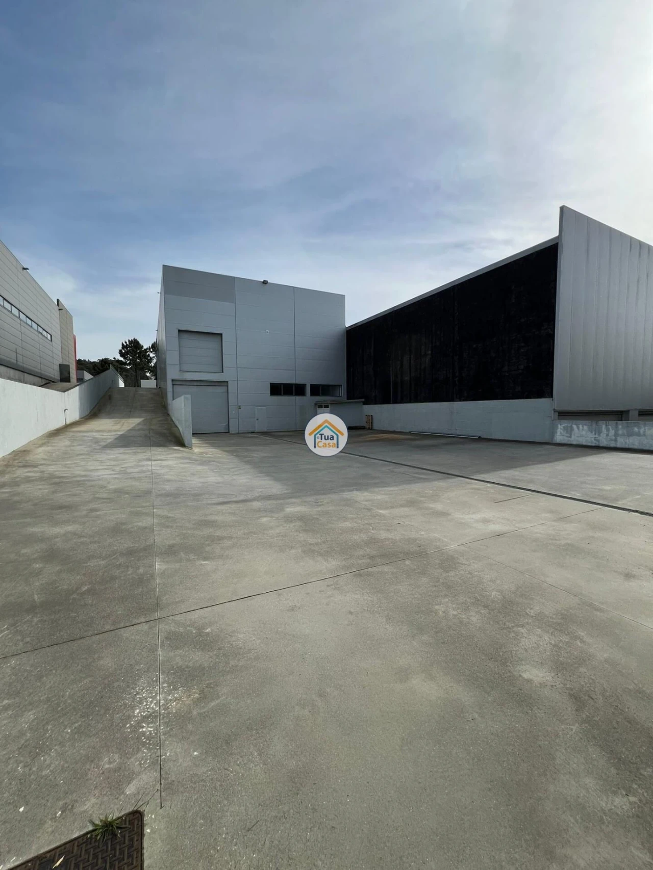Armazém para Venda em Fiães Foto 2