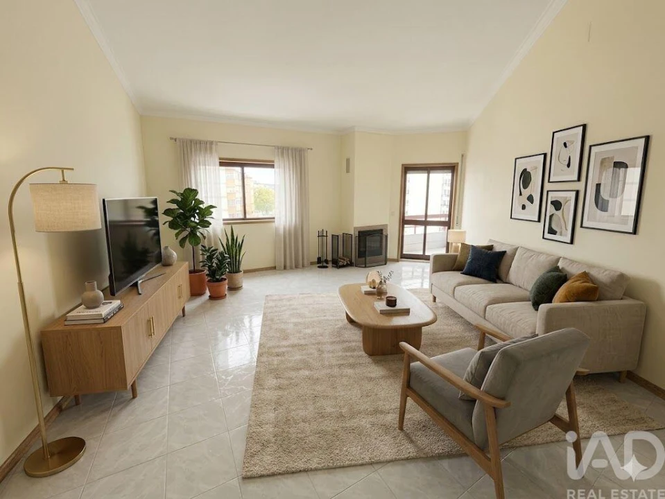 Apartamento T1 para Venda em Mafamude e Vilar do Paraíso Foto 1