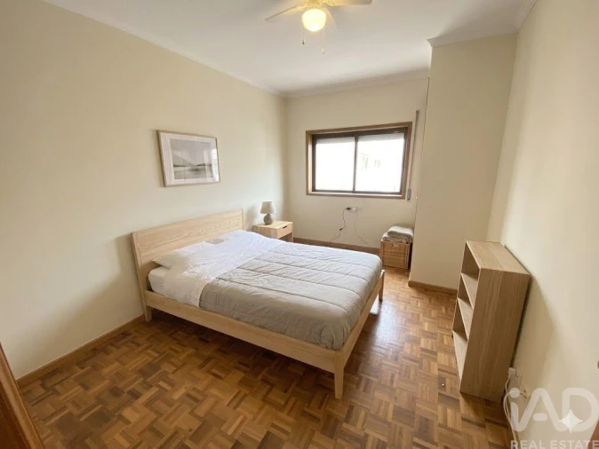Apartamento T1 para Venda em Mafamude e Vilar do Paraíso Foto 2