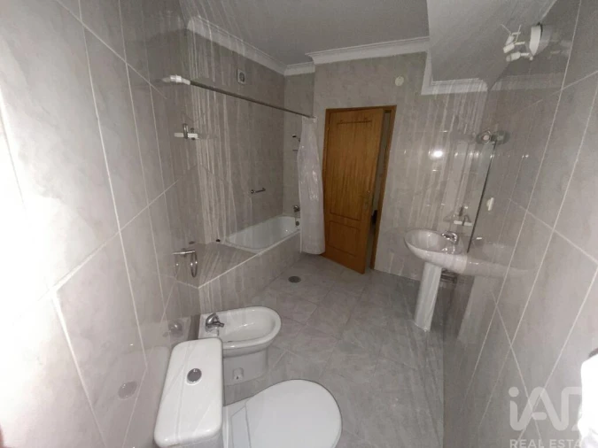Apartamento T1 para Venda em Mafamude e Vilar do Paraíso Foto 5