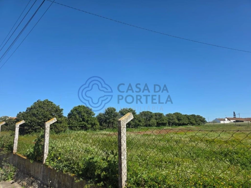 Terreno para Venda em Atalaia e Alto Estanqueiro-Jardia Foto 2
