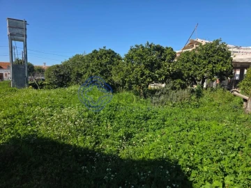 Terreno para Venda em Atalaia e Alto Estanqueiro-Jardia