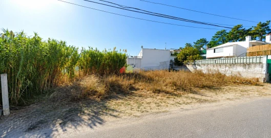 Terreno para Venda em Azeitão (São Lourenço e São Simão)