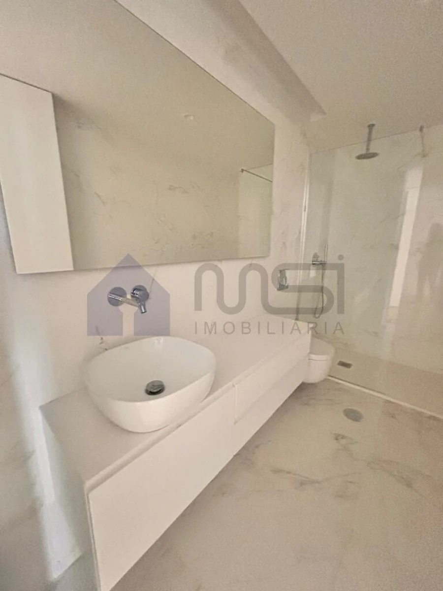 Apartamento T1 para Venda em Mafamude e Vilar do Paraíso Foto 20