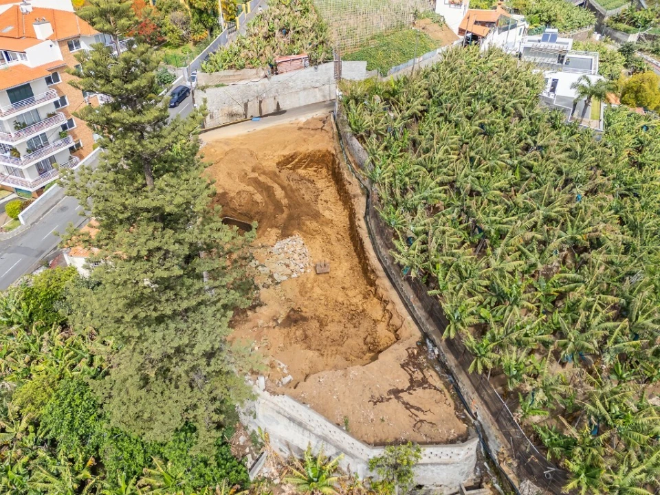 Apartamento T1 para Venda em Camara de Lobos Foto 32