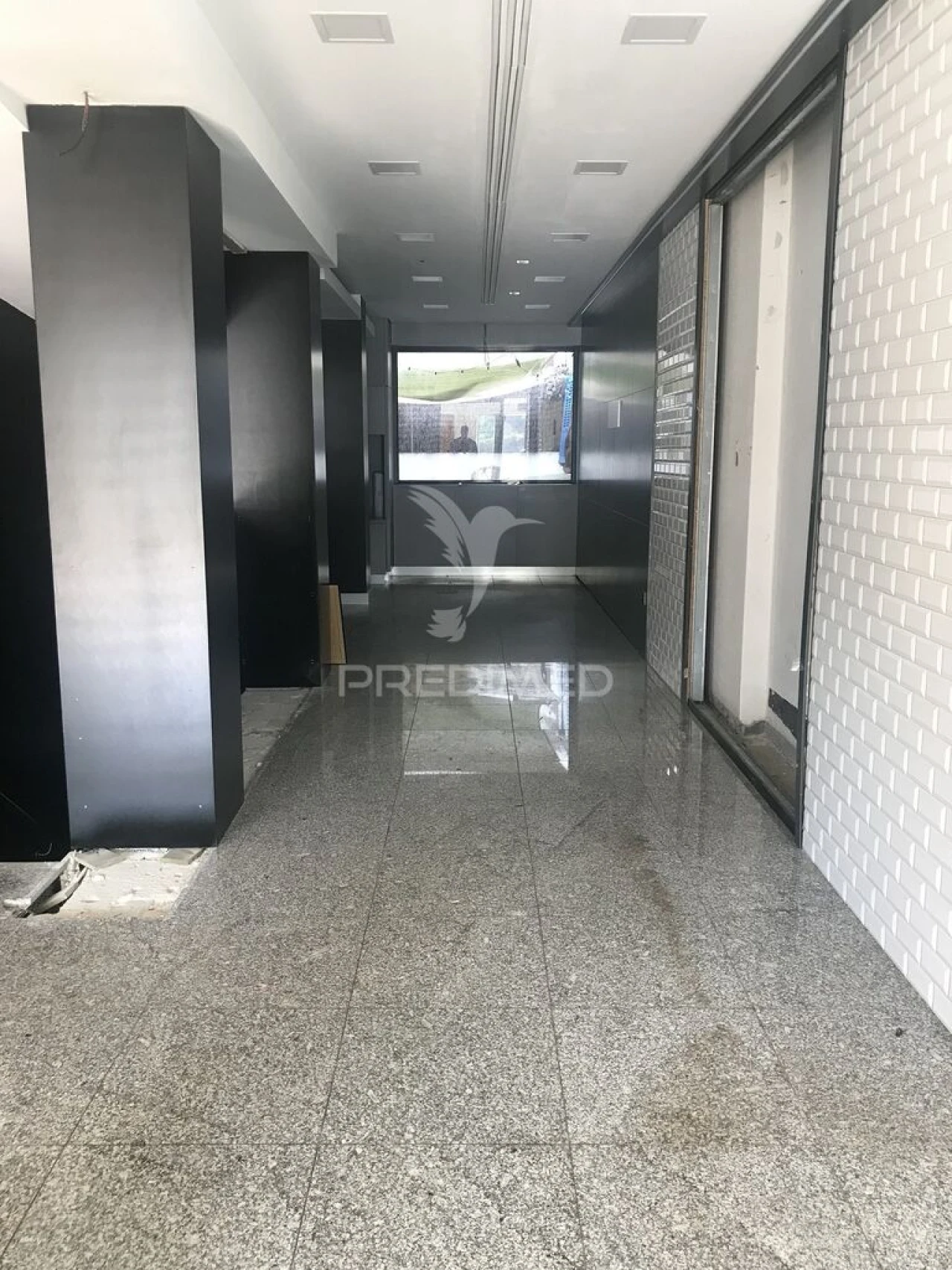 Loja para Arrendamento em Lordelo do Ouro e Massarelos Foto 4