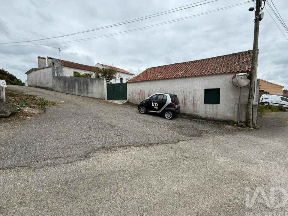 Moradia T2 para Venda em São Bartolomeu dos Galegos e Moledo Foto 10