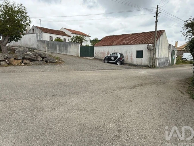 Moradia T2 para Venda em São Bartolomeu dos Galegos e Moledo Foto 8