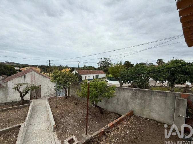 Moradia T2 para Venda em São Bartolomeu dos Galegos e Moledo Foto 32