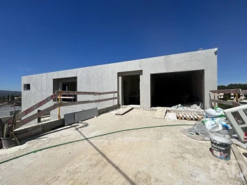 Moradia T3 para Venda em Loule (São Clemente)