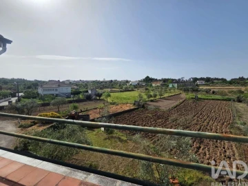Moradia T2 para Venda em Ázere e Covelo