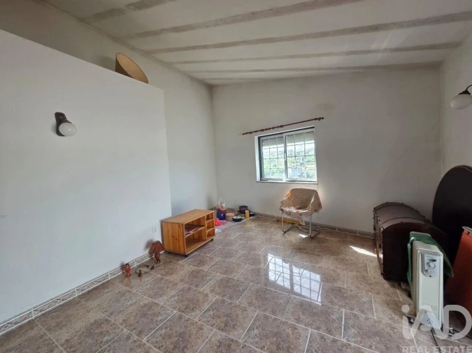 Moradia T2 para Venda em Ázere e Covelo Foto 9