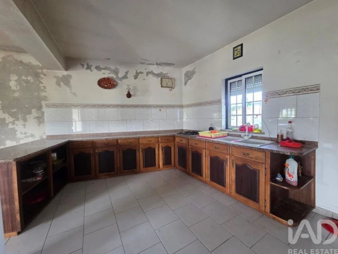 Moradia T2 para Venda em Ázere e Covelo Foto 7