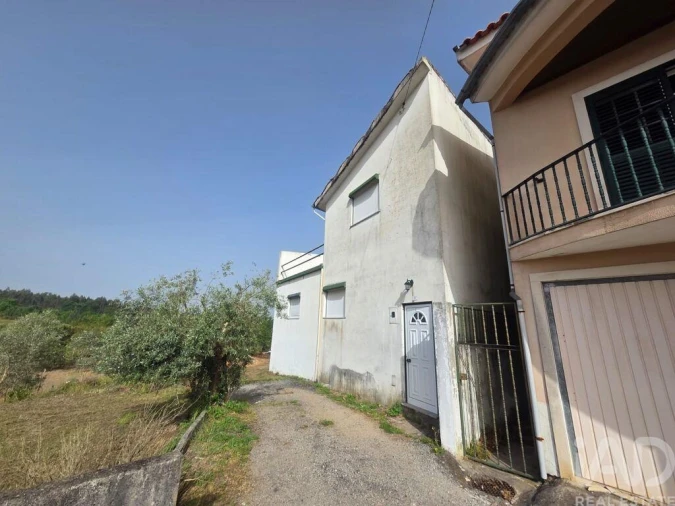 Moradia T2 para Venda em Ázere e Covelo Foto 16