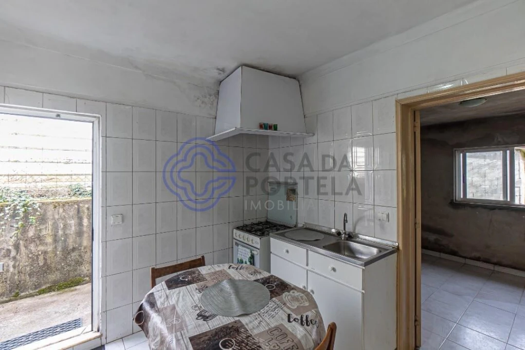 Moradia T2 para Venda em Areias, Sequeirô, Lama e Palmeira Foto 37
